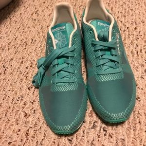 New Reebok tennis shoes