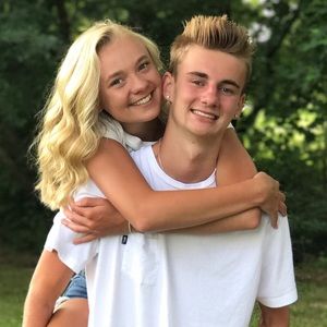 Meet your Posher, Taylor