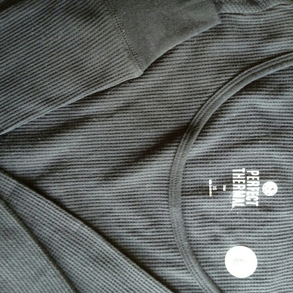 SO Women's XS Black long Sleeve Thermal Top. - Picture 5 of 6