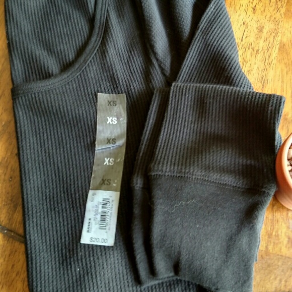 SO Women's XS Black long Sleeve Thermal Top. - Picture 6 of 6