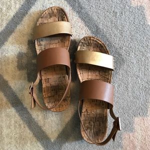 Gold/Cognac Sandals