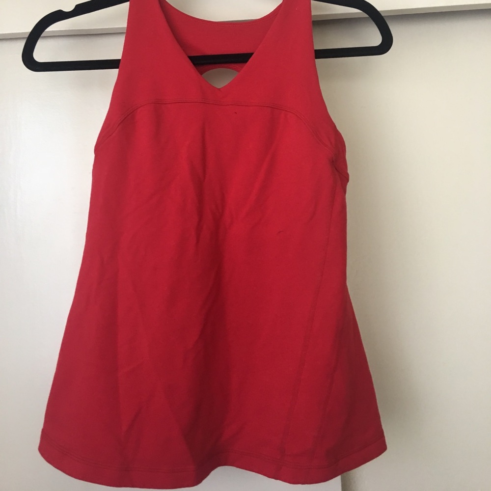 Lululemon top with built in bra