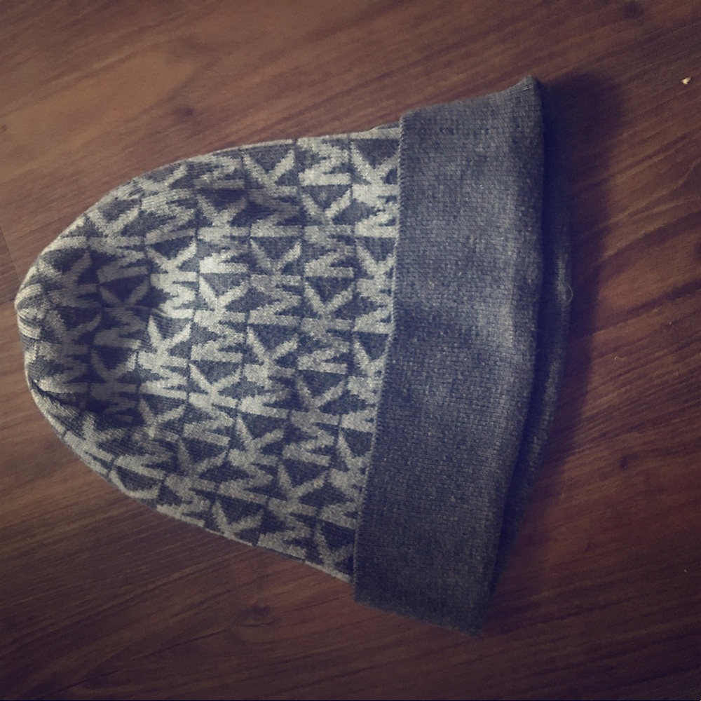 Michael Kors hat
