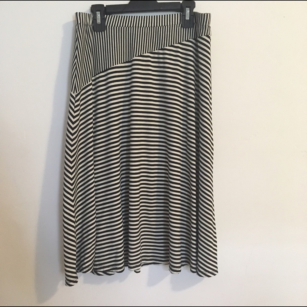 Striped Knee Length Skirt
