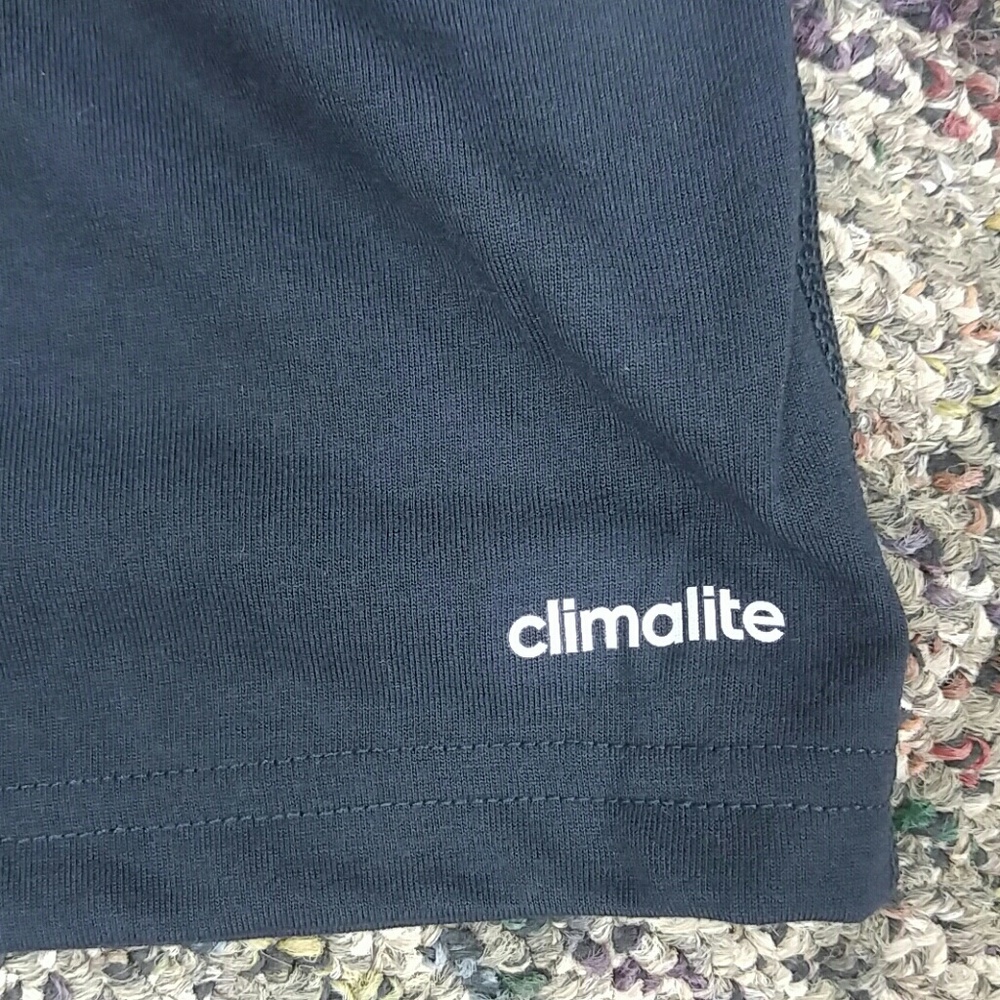 Adidas Men's Ultimate LS Tee. - Picture 3 of 4