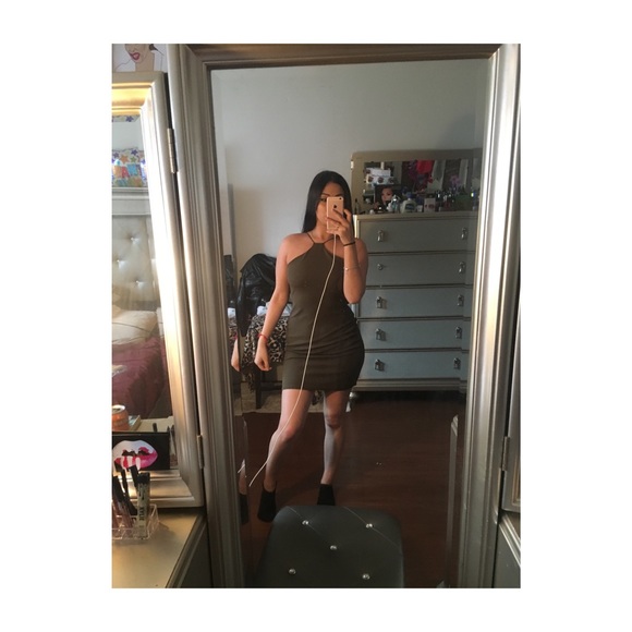 Olive dress - Picture 1 of 1