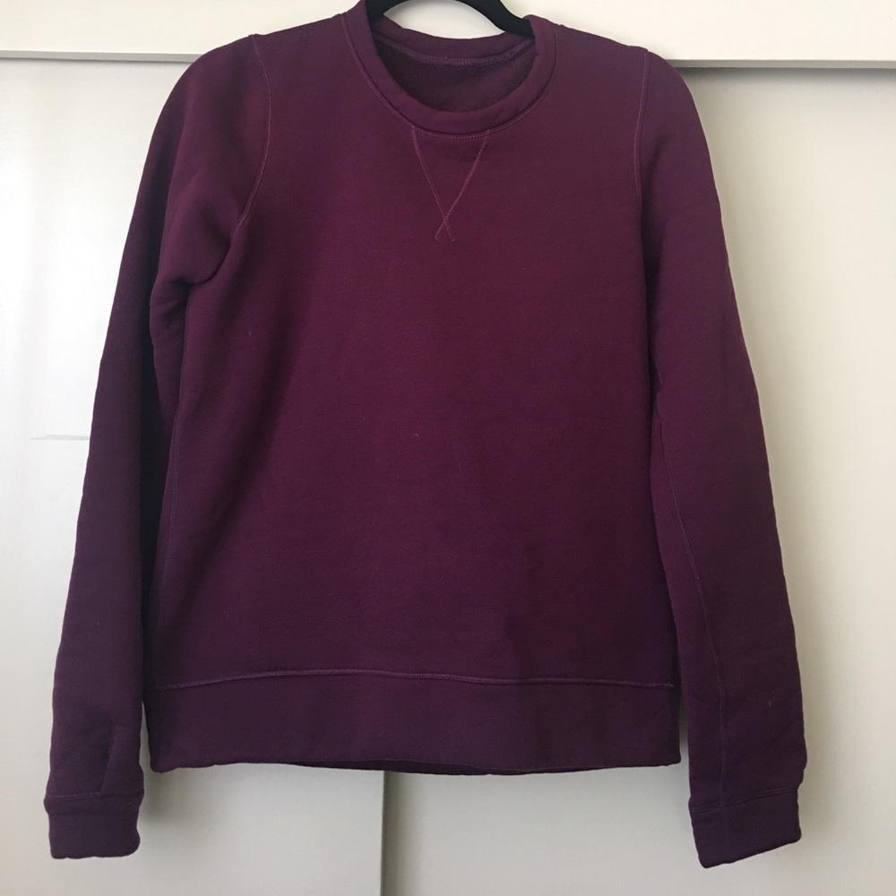 Lululemon sweatshirt