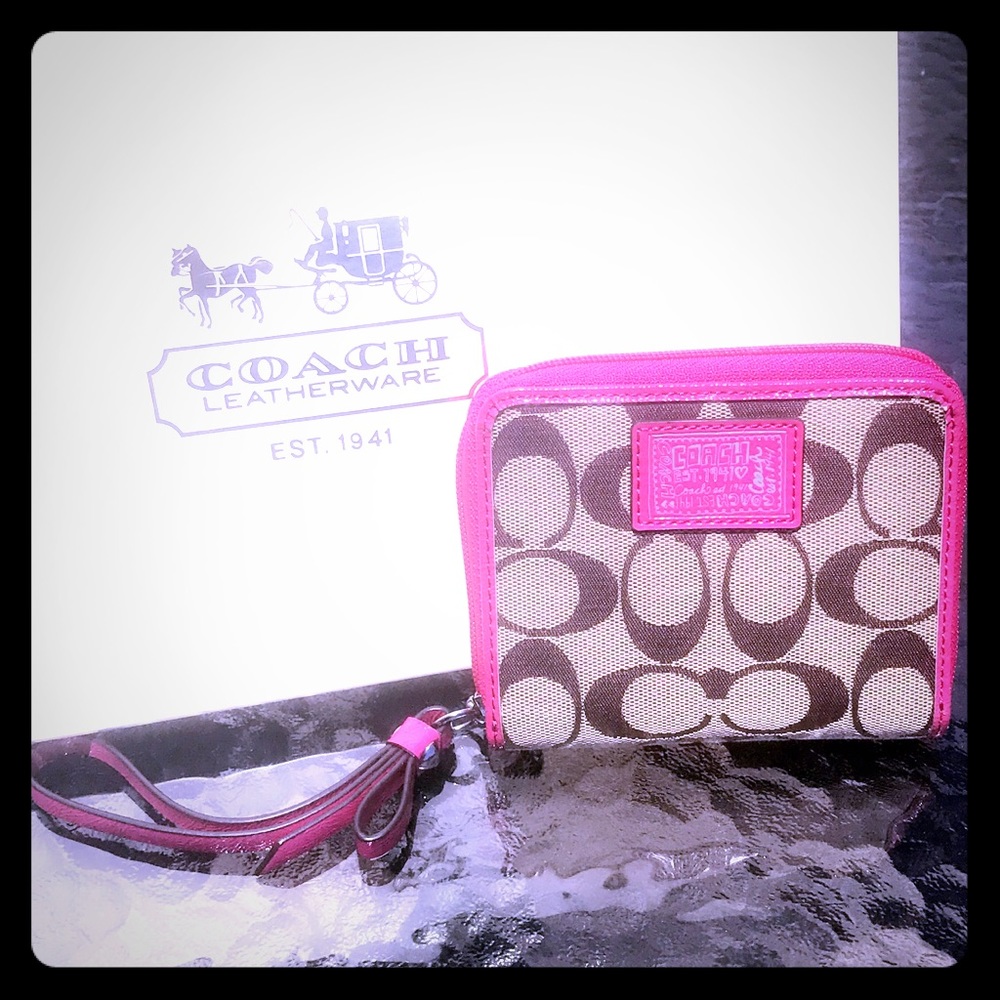 Coach Wallet NEVER USED!