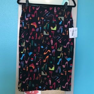 NWT Medium LuLaRoe Cassie