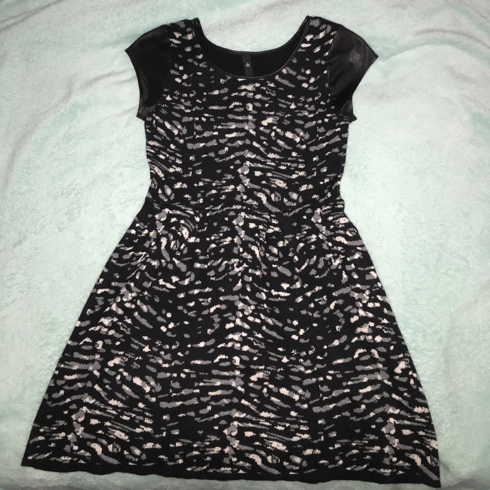 Jessica Simpson dress