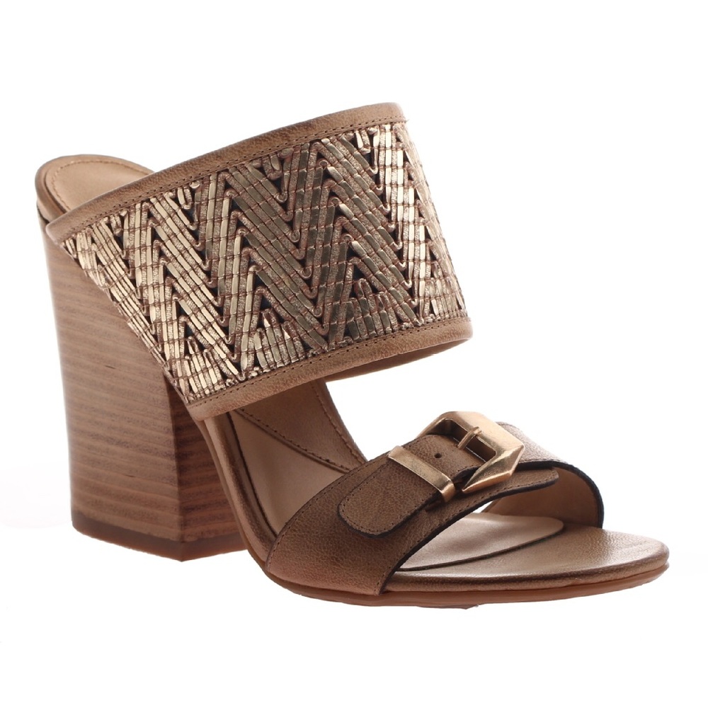 Lanette by Nicole in Desert 🌵 NEW