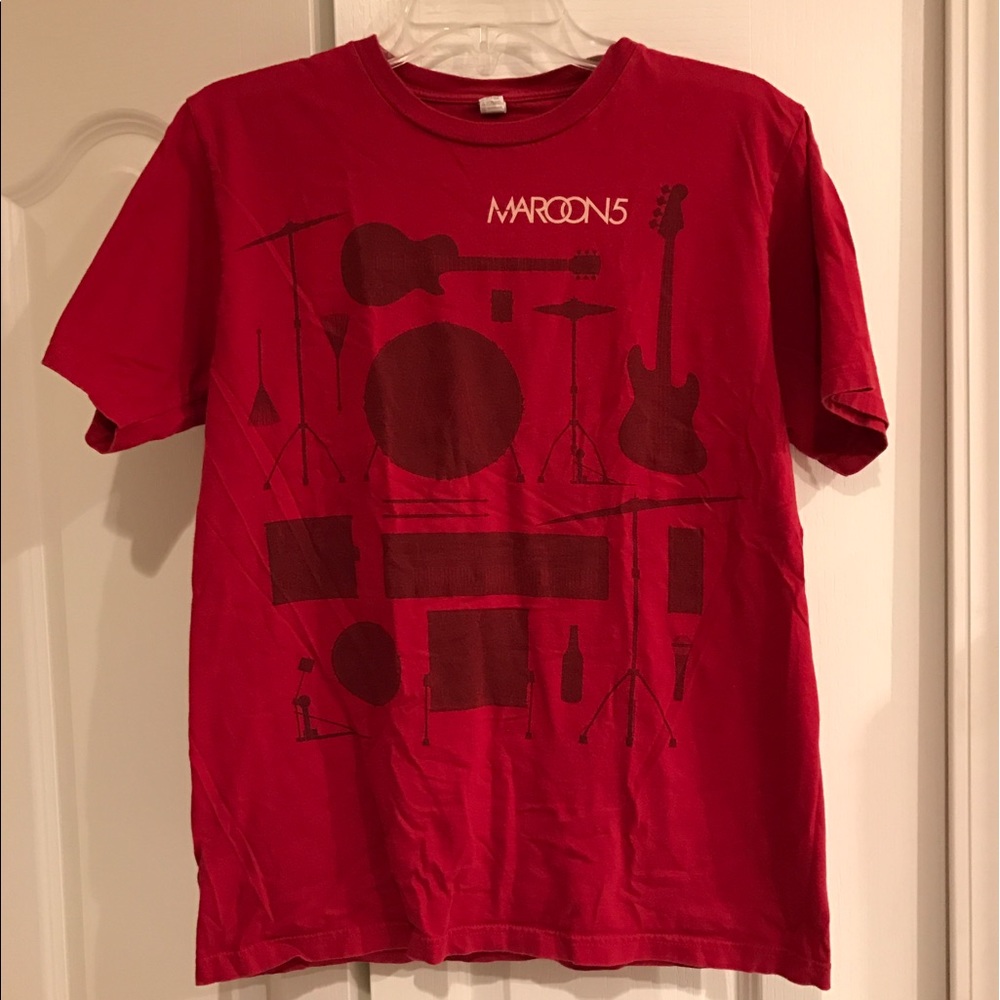 Maroon 5 men's size medium tshirt