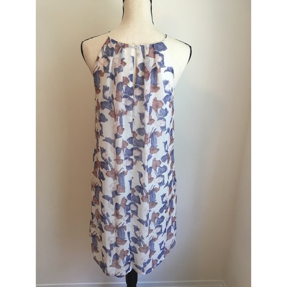 Floral Leaf Print Shift Dress - Picture 2 of 7