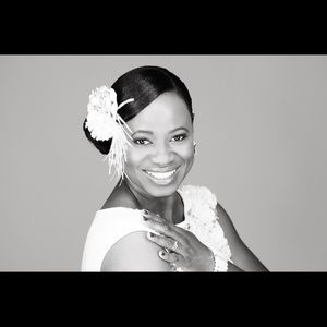 Meet your Posher, Adepeju