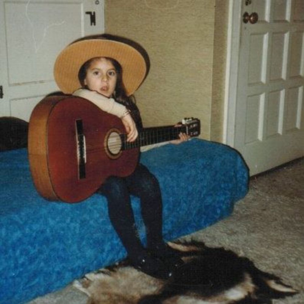 Meet your Posher, Hazel