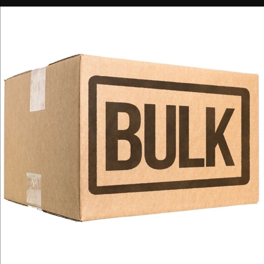 Bulk women's name brand clothing. No China junk.