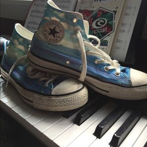 Mountainscape Converse