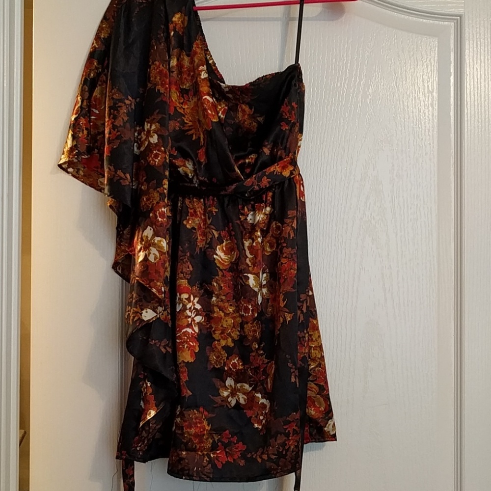 Dramatic Red and Gold Flower Asymmetrical Dress