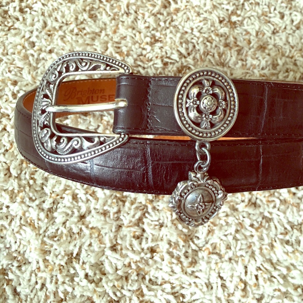 Vintage Brighton Museum Collection belt w/ locket