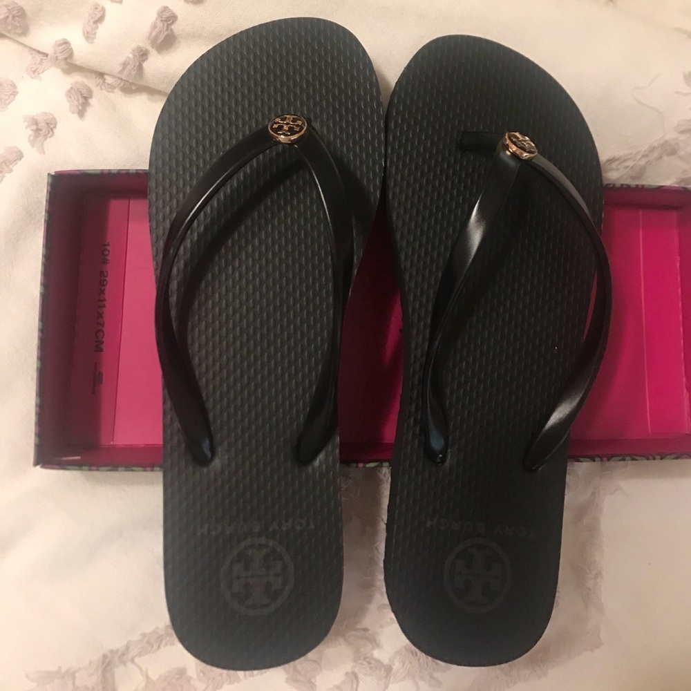 Tory burch flip flops