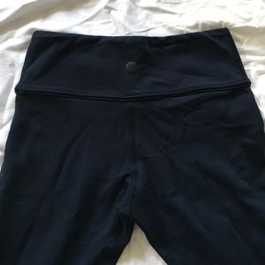 Lululemon Navy wunderunders size 2