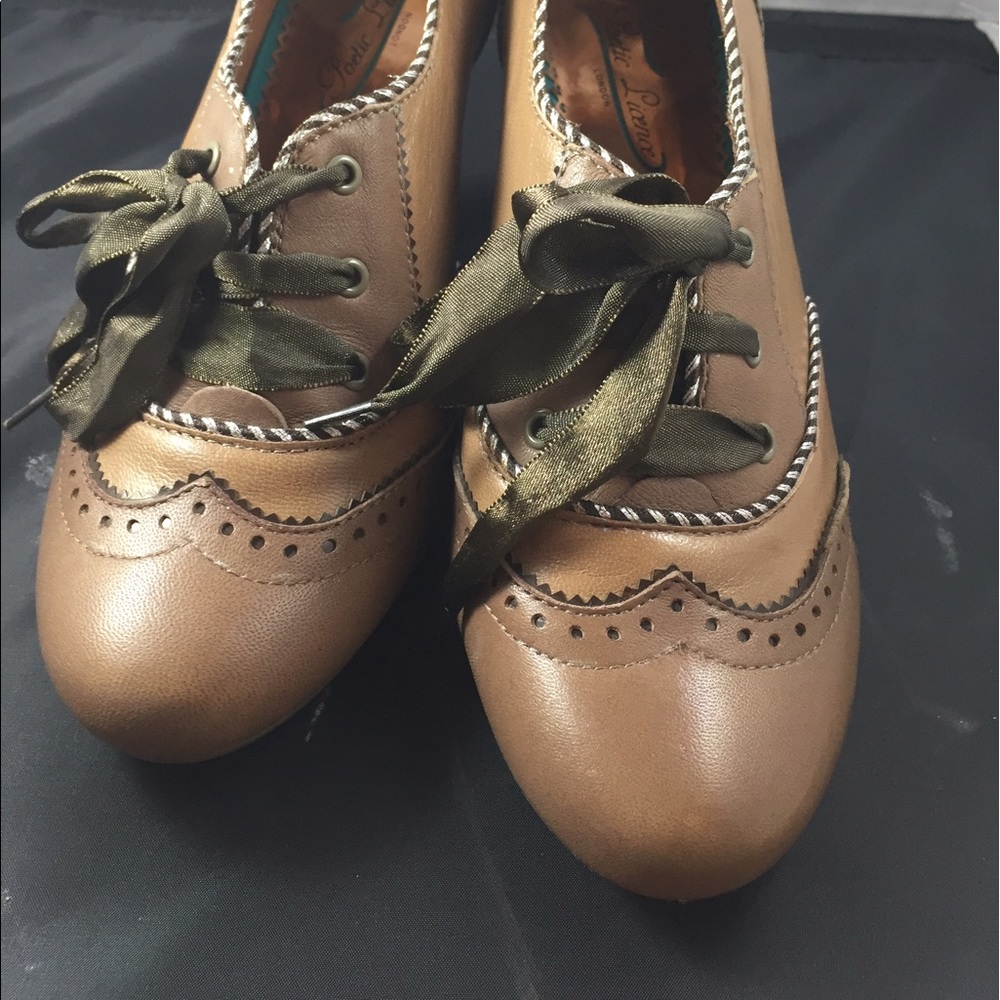 Poetic License Pumps Size 7