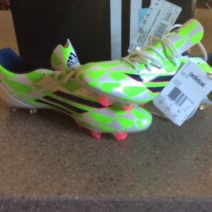Adidas (Big Boy) soccer cleats