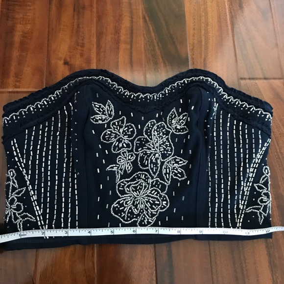 Abercrombie & Fitch Beaded Flow Navy Blue Crop Top - Picture 3 of 6
