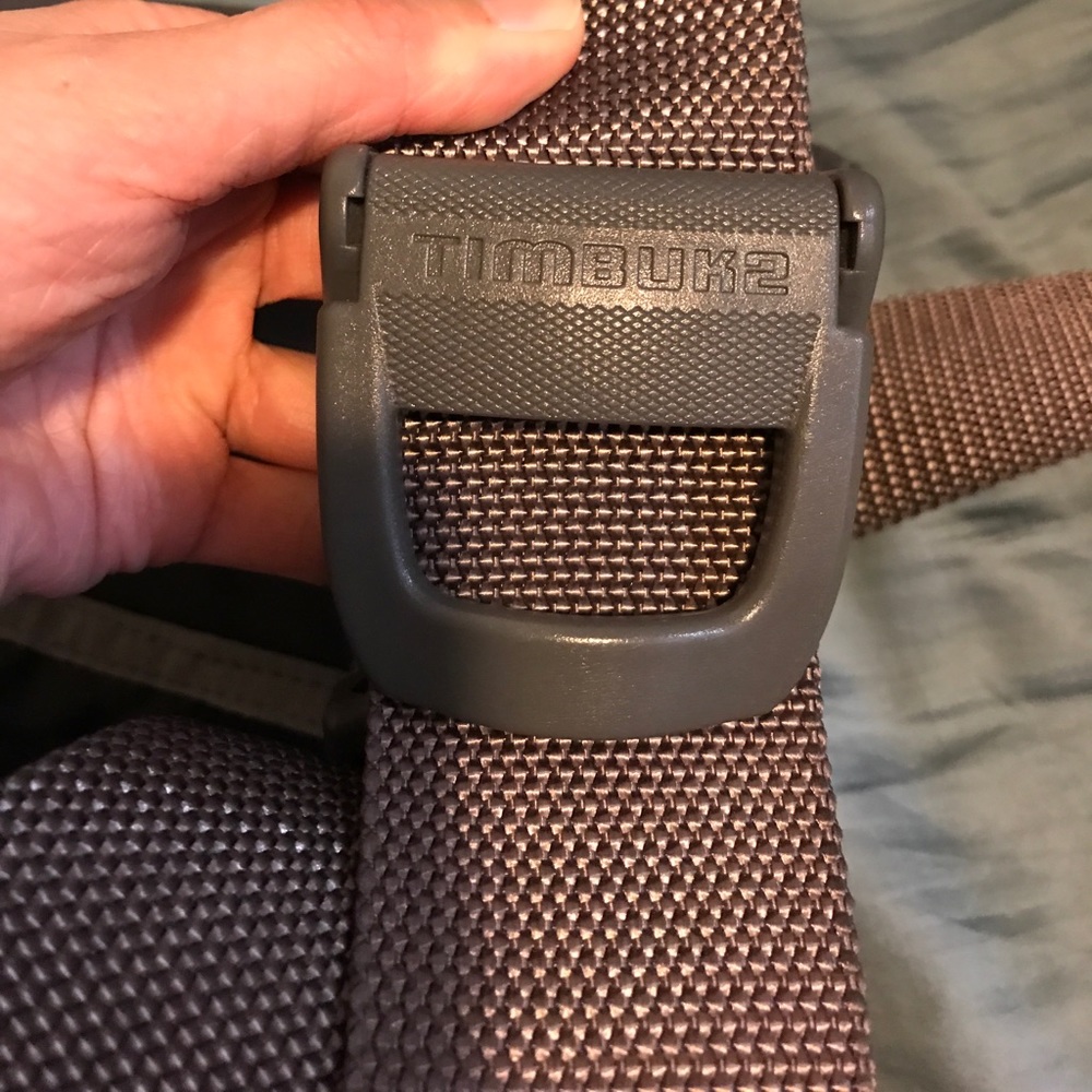 Timbuk2 messenger adjustable crossbody bag - Picture 6 of 8