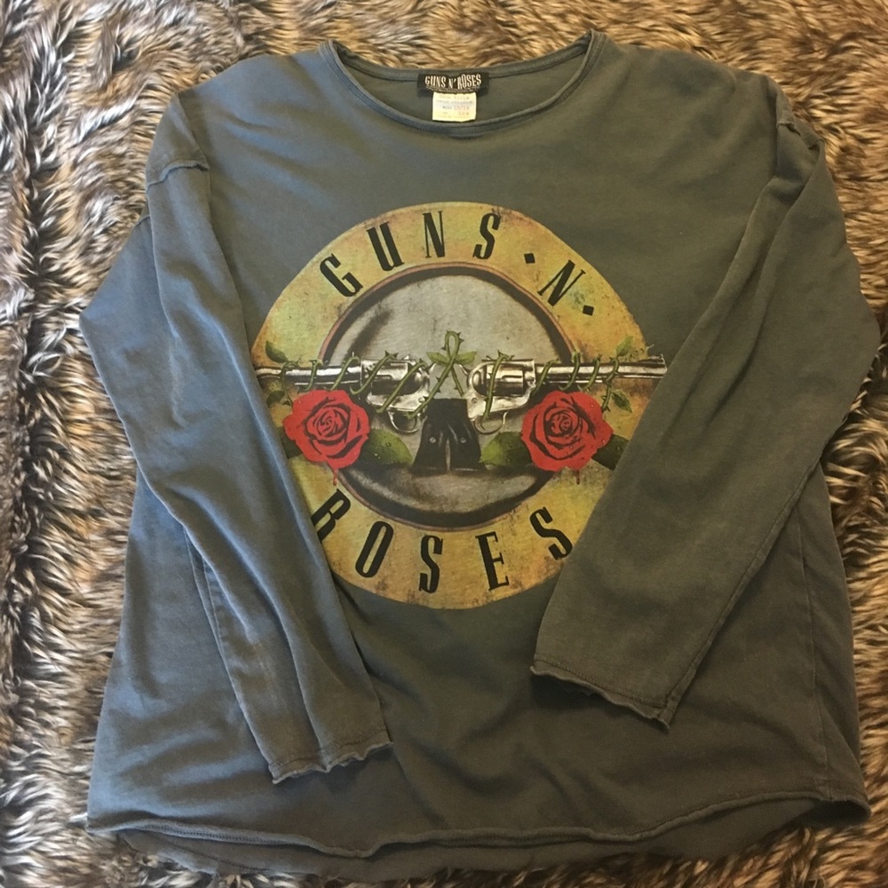 Long sleeve graphic tee