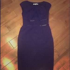 Evan-Picone Dress to the knees and short sleeve.