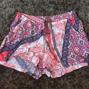 Patterned shorts