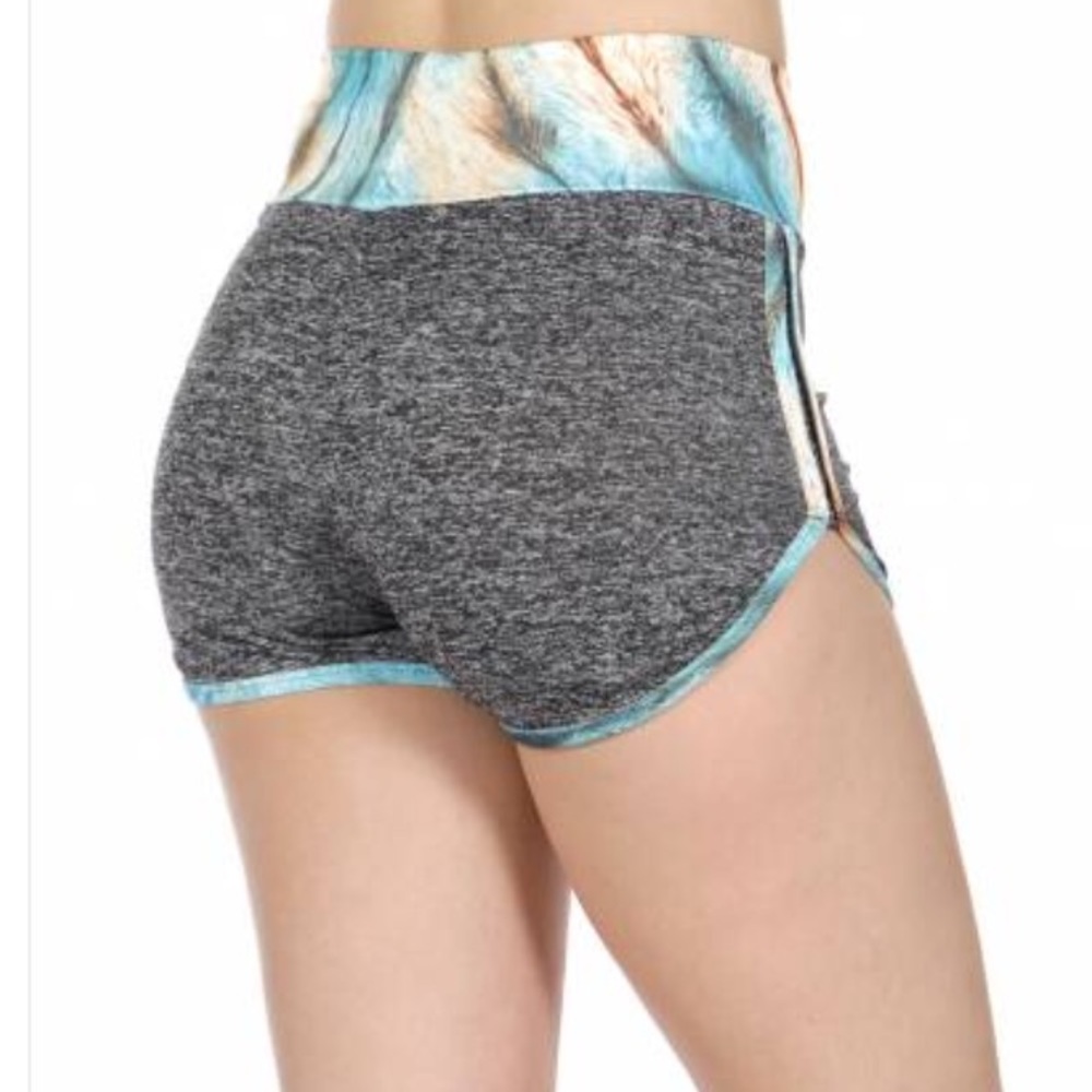 Feather print heathered active shorts Teal