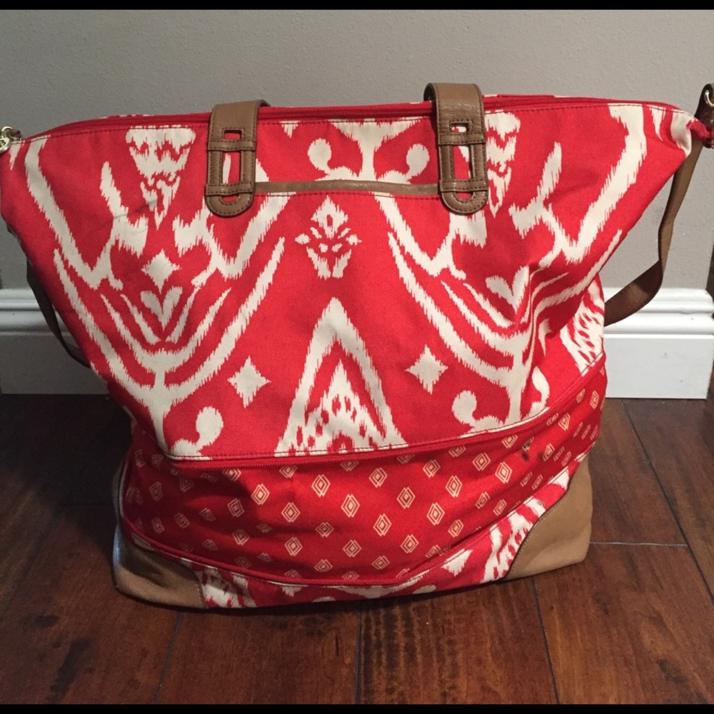 💲PRICE REDUCTION💲Stella & Dot Ikat Getaway Bag