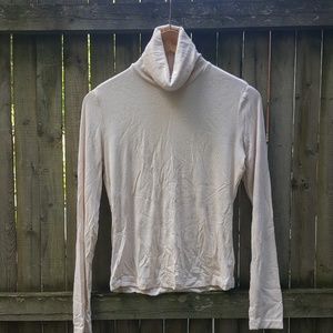 Long sleeve turtleneck