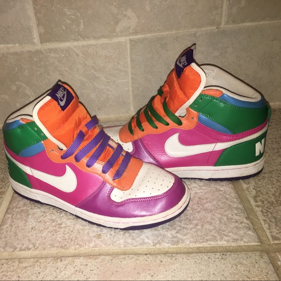 NIKE Custom High Dunks - Picture 3 of 6