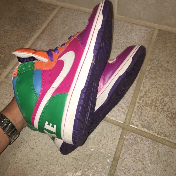 NIKE Custom High Dunks - Picture 5 of 6