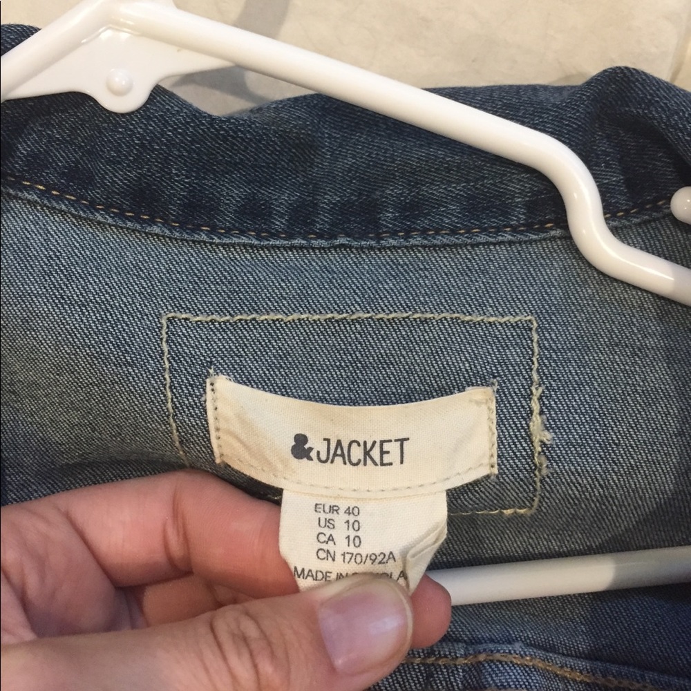 H&M jean jacket! - Picture 2 of 3