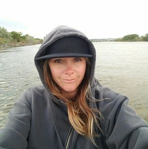 Meet your Posher, Lacie