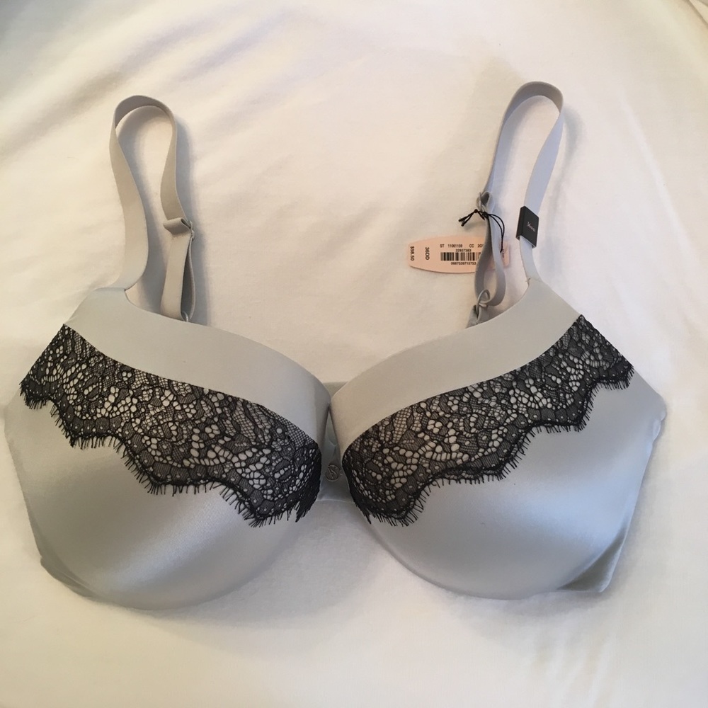 NWT Victoria's Secret Bra with Lace Trim