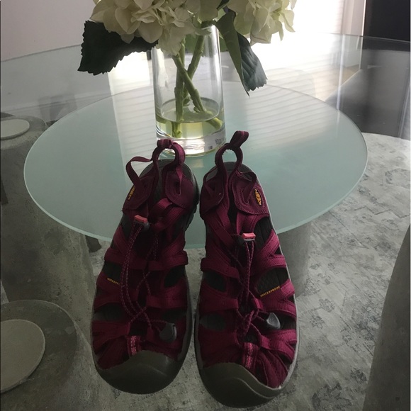 keen whisper beet red