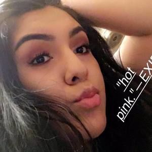 Meet your Posher, Carolina