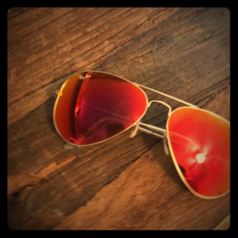 RAY BAN AVIATORS!