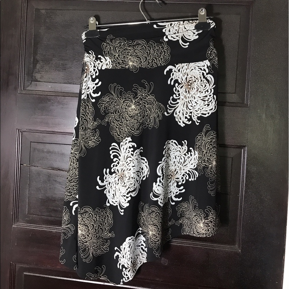 ❤️SALE BCBG Maxazria skirt XS hi lo