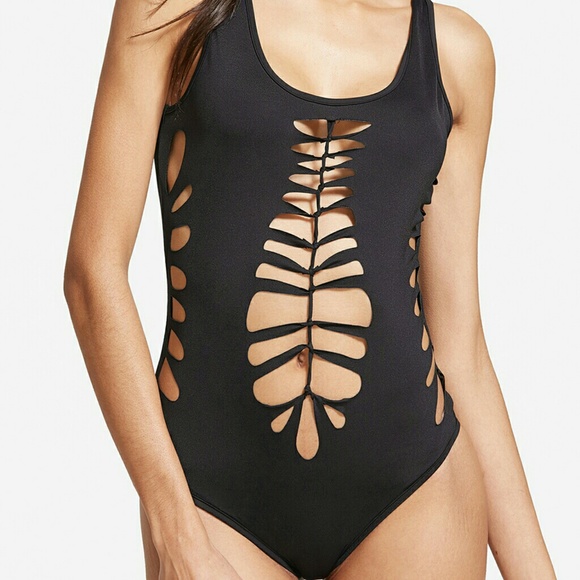 ❤️FLASH SALE❤ 🛑LAST ONE🛑 🌿LAZER CUT BODYSUIT 🌿 - Picture 2 of 4