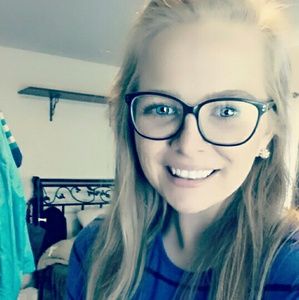 Meet your Posher, Kandance