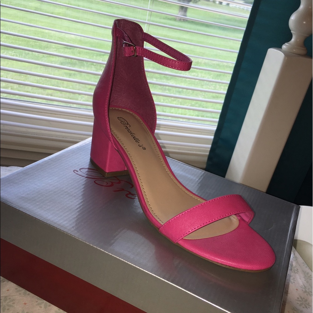 Fuchsia heels