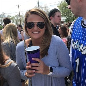 Meet your Posher, Meaghan
