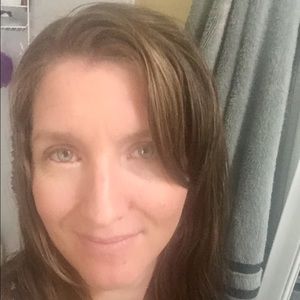 Meet your Posher, Holly