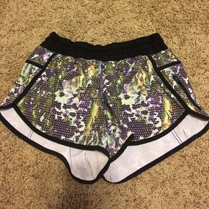 Size 8 Lululemon tracker short